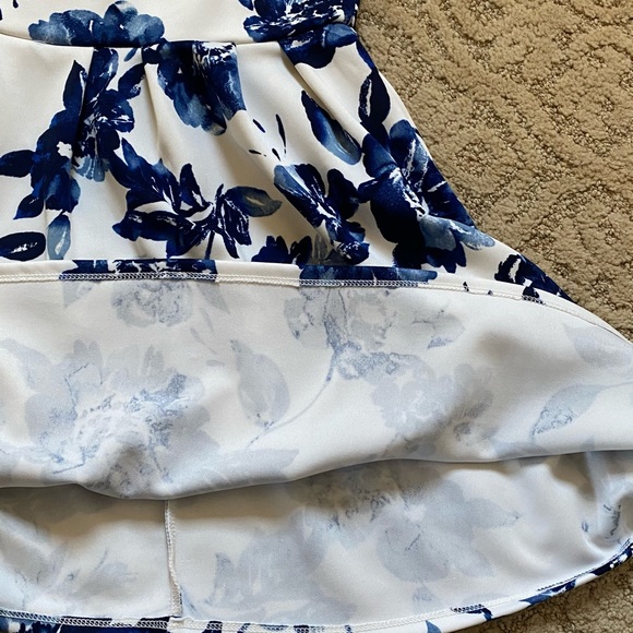 Monteau Mini Dress White/Blue Floral size Medium - Picture 5 of 7